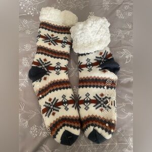 NWOT MUK LUKS SUPER SOFT Women’s Faux Shearling Lined Cabin Socks